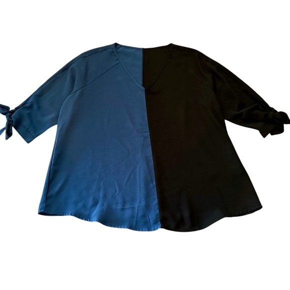 BLOOMCHIC 00 0X XL Half Black Half Blue Blouse W Bows R $29 - Picture 5 of 8
